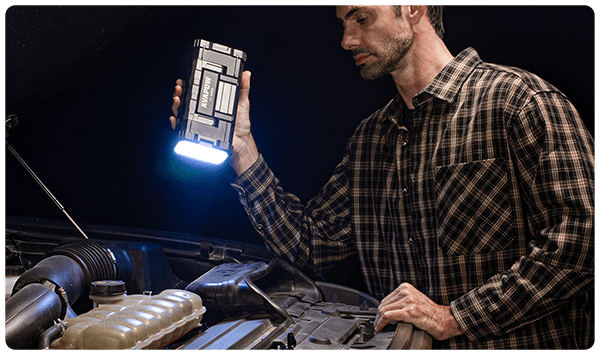 T8 Max booster rozruchowy_latarka LED